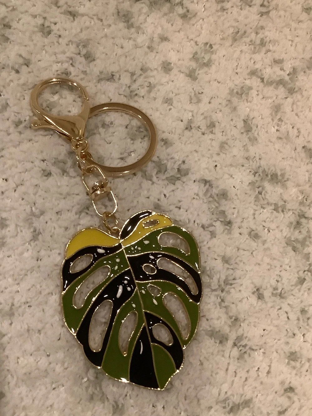 Tropical Monstera Philodendron Leaf Shaped Enamel Keychain Yellow & Green NWT